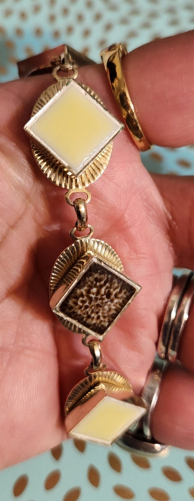 VTG 1960’s GOLDTONE BRACELET SPLOTCH BROWN & WHITE, LIGHT YELLOW Tiles