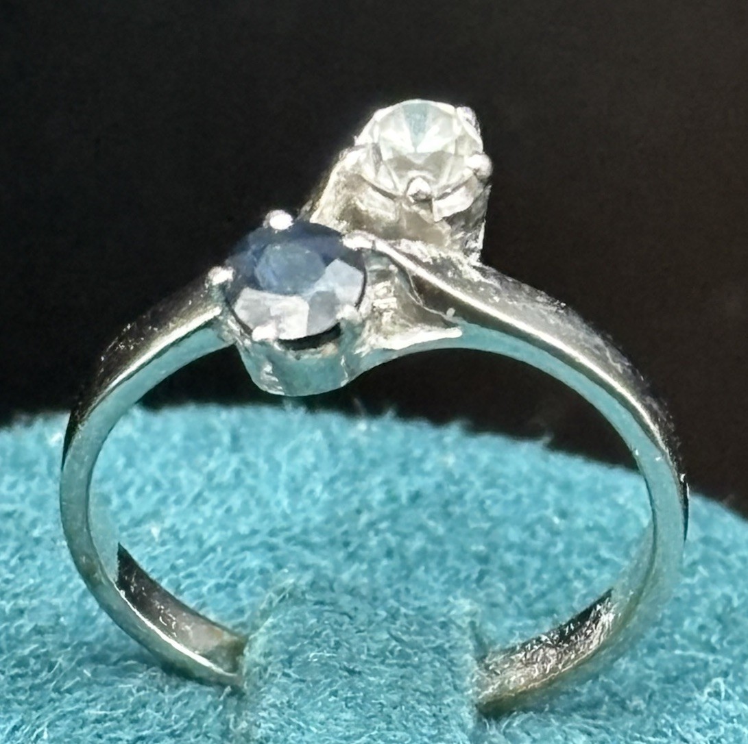 Vintage 925 Sterling Silver Blue Topaz White Spinel Toi Et Moi Ring