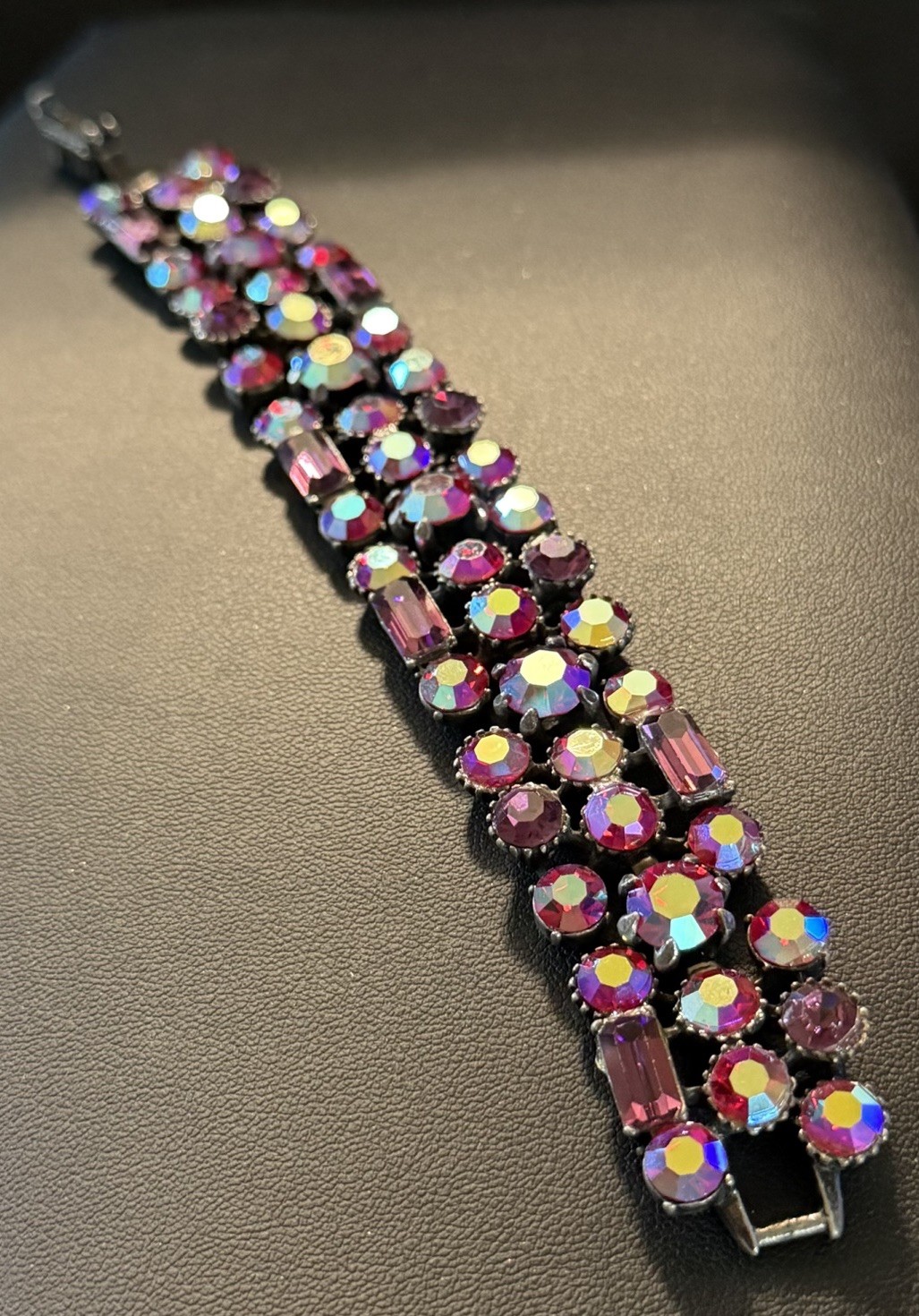 VTG Beautiful Iridescent Red Pink Purple Vintage Estate Rhinestone Bracelet