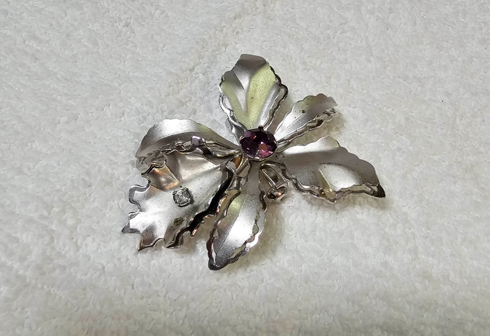 Vtg Silvertone Brooch Pin /Pendant Orchid Flower Design w/ Purple Stone