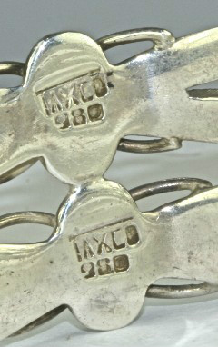 VINTAGE HAND WROUGHT TAXCO MEXICAN 980 STERLING SILVER CUFF BRACELET