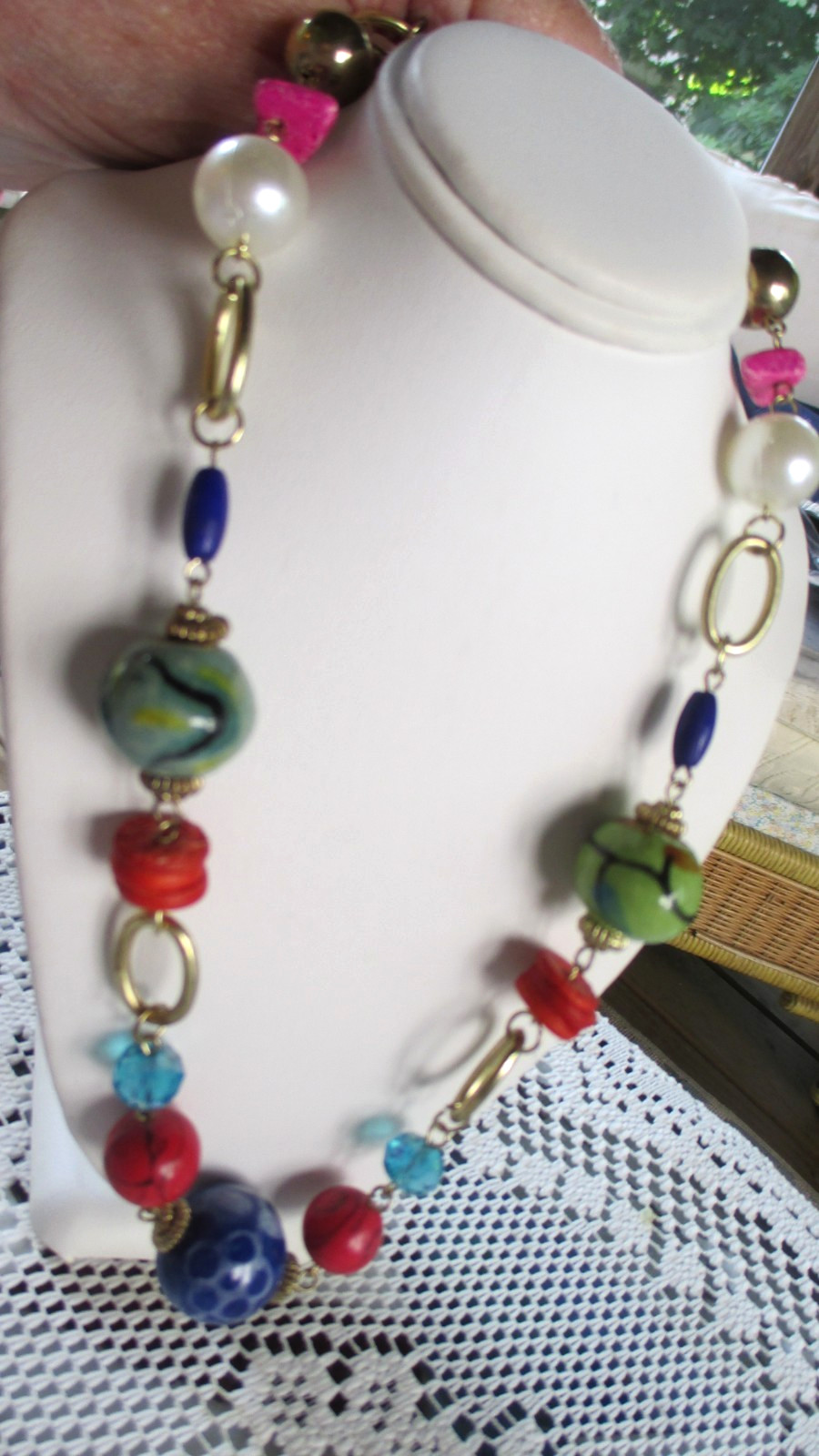 VINTAGE 34″ FAUX PEARL AND WOOD AND CERAMIC BEAD NECKLACE USA