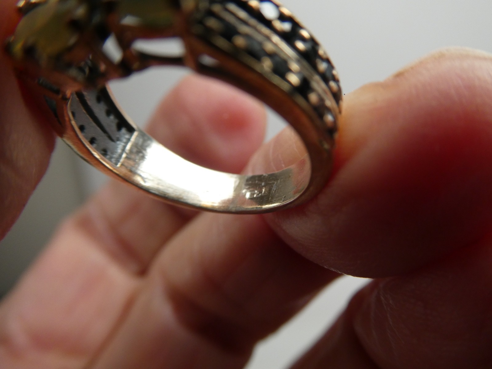 Vintage Opal & Black Sapphire Sterling Silver 925 Band RING Size 6