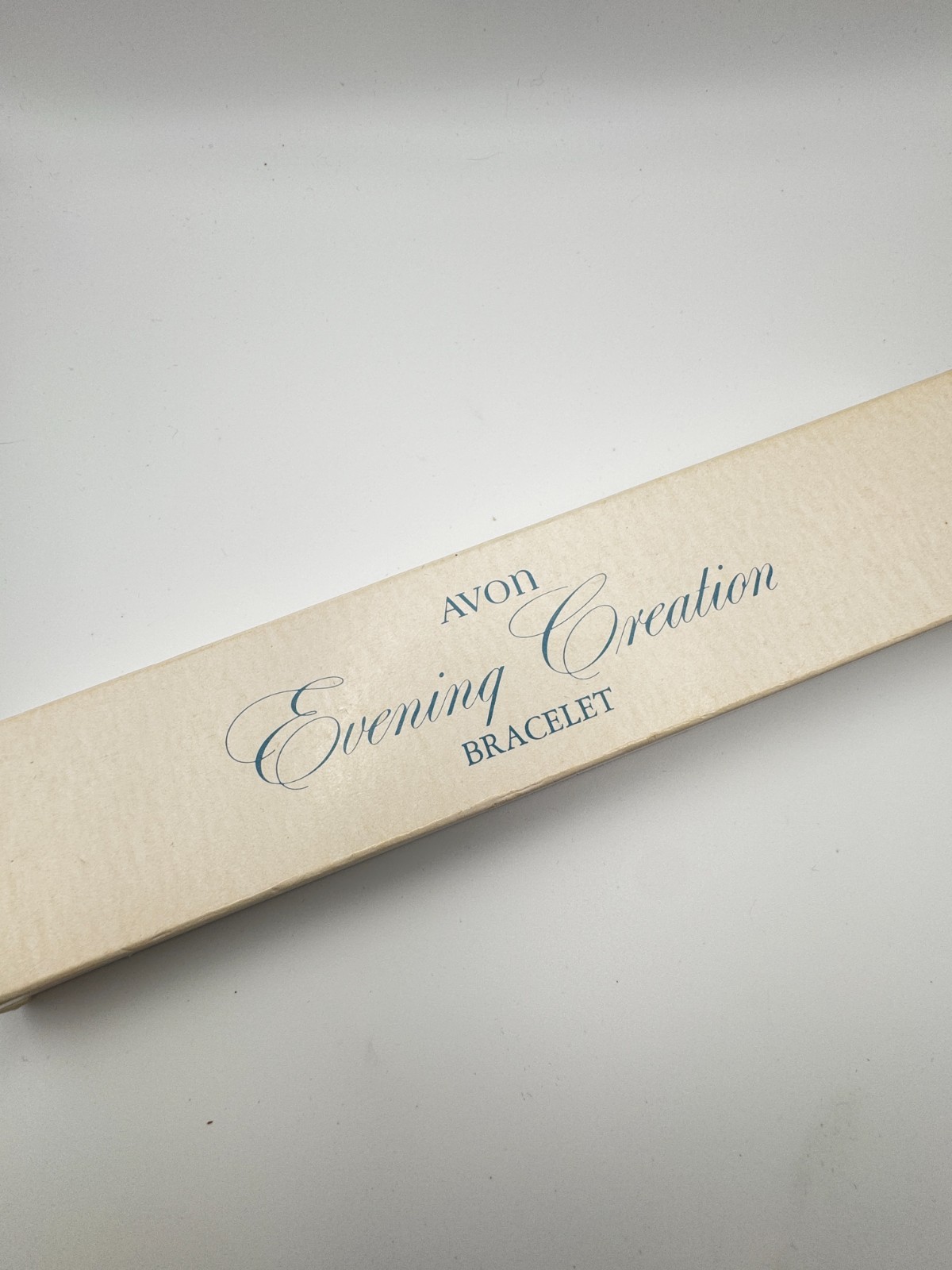Vintage Avon Bracelet Evening Creation Gold Tone Faux Pearl Leaf Boxed 1971