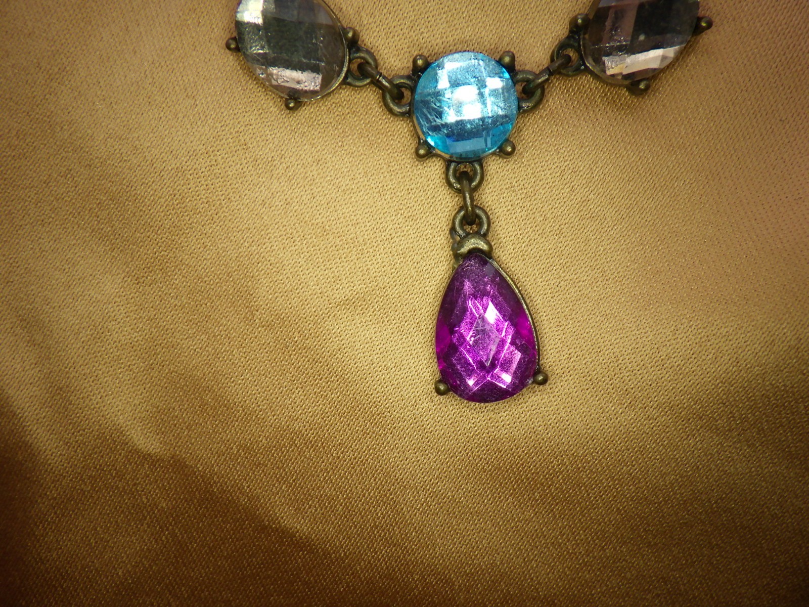 Vintage Style N R Multi-Color Jewel Teardrop Necklace 19″ Antique Bronze Tone