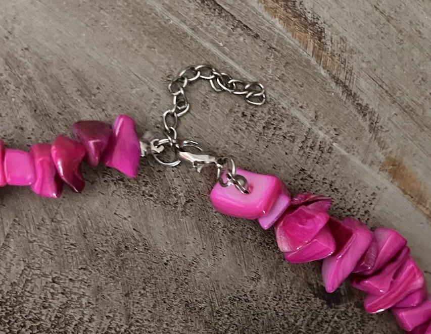 Vintage Hot Pink Fushia Polished Stone Chip Chunky Necklace Stretch Bracelet Set