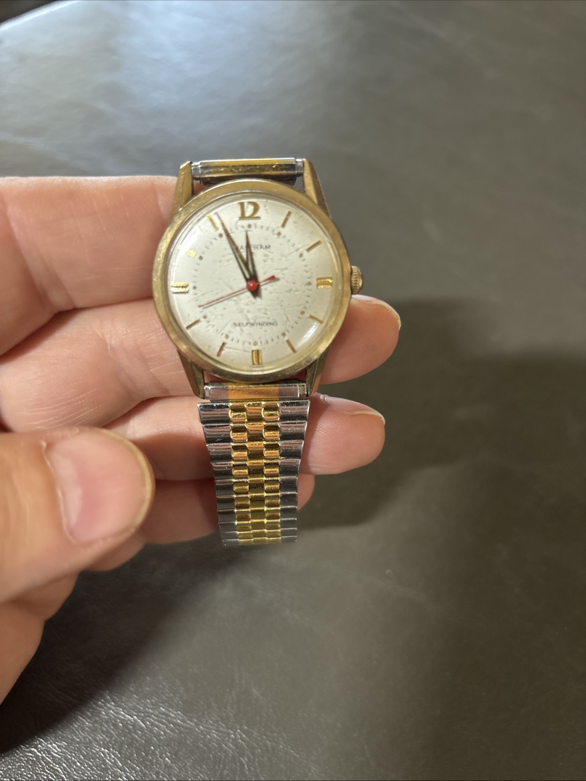 VINTAGE Waltham 25 Self Winding 10k Gold Filled Bezel/Red Second Hand READ DES