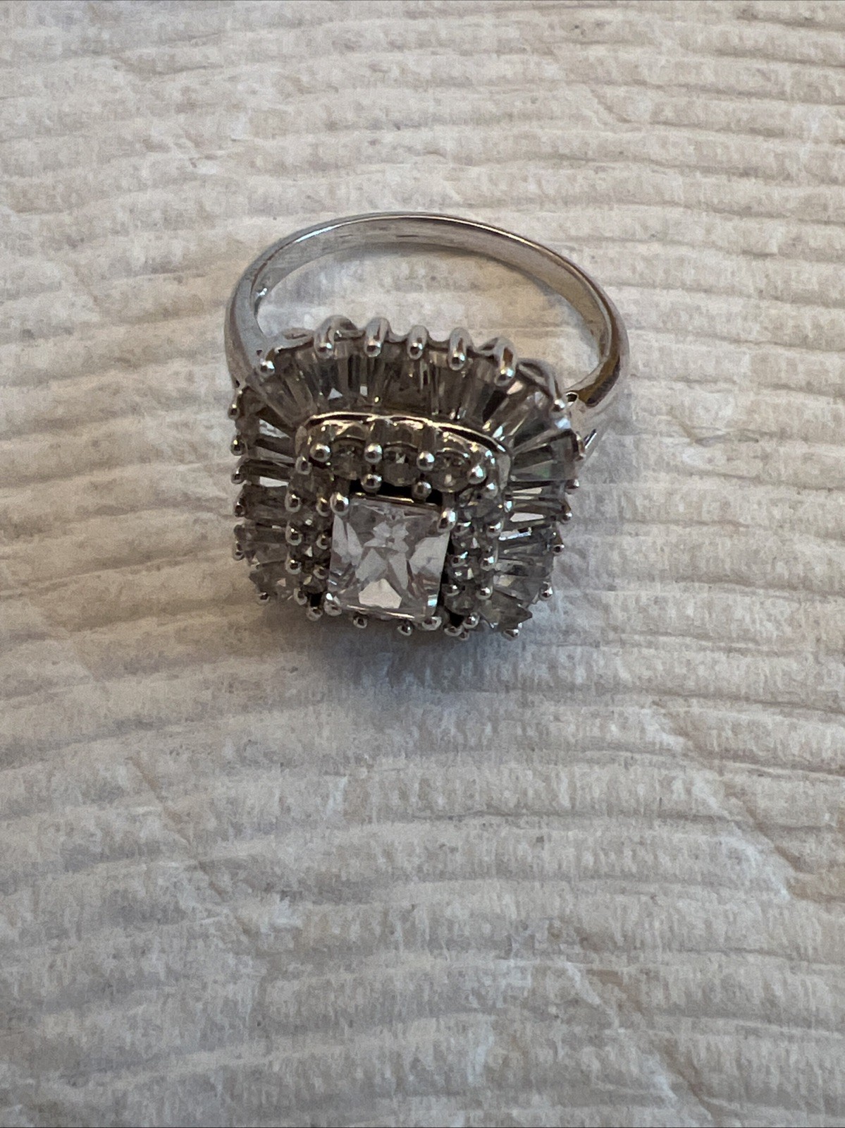 Swarovski CZ Emerald Cut Ring with Baguettes and Rounds 925 8-3/4