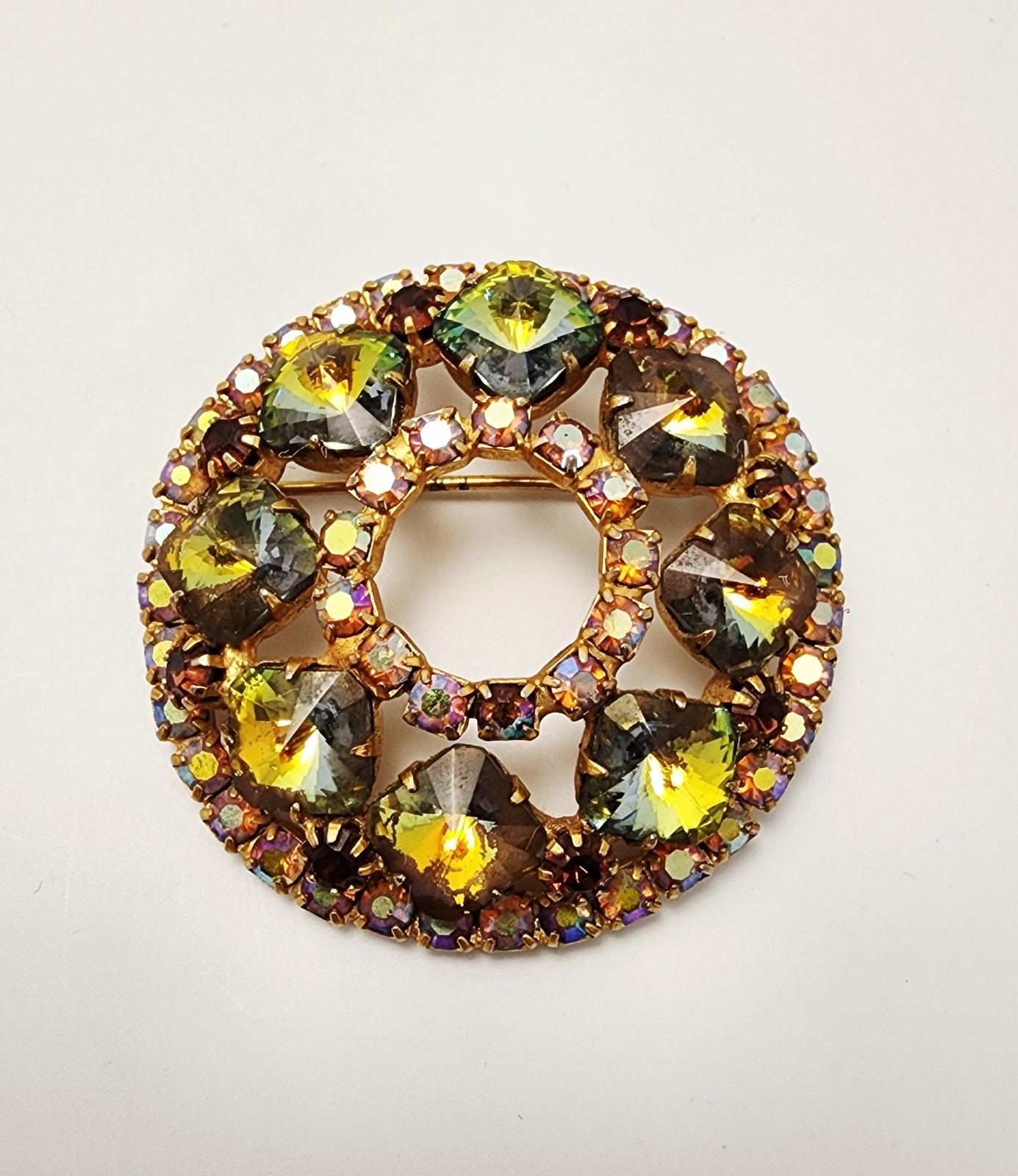 Chartreuse Rivoli Pink Aurora Borealis Wreath Brooch 1960s jewelry pendant rine