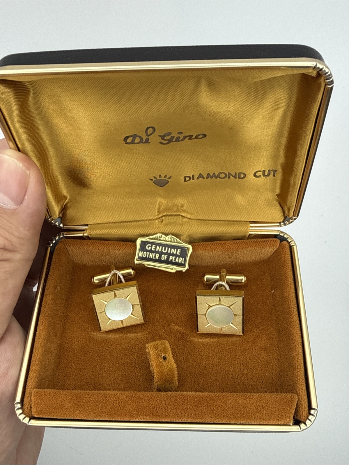 Di Gino Genuine Mother of Pearl Diamond Cut Cufflinks Set Vintage Men’s Jewelry