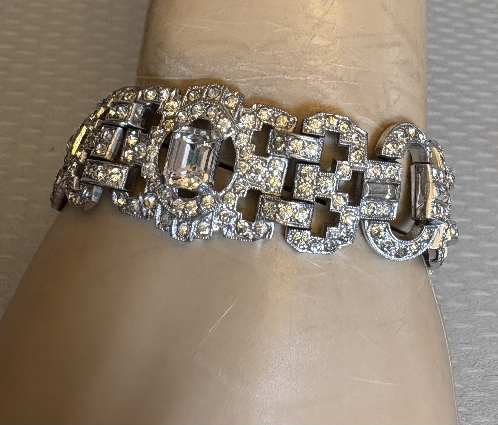 30s Art Deco Rhinestone Bracelet Baguettes Emerald Cut Crystal Pot Metal 7″
