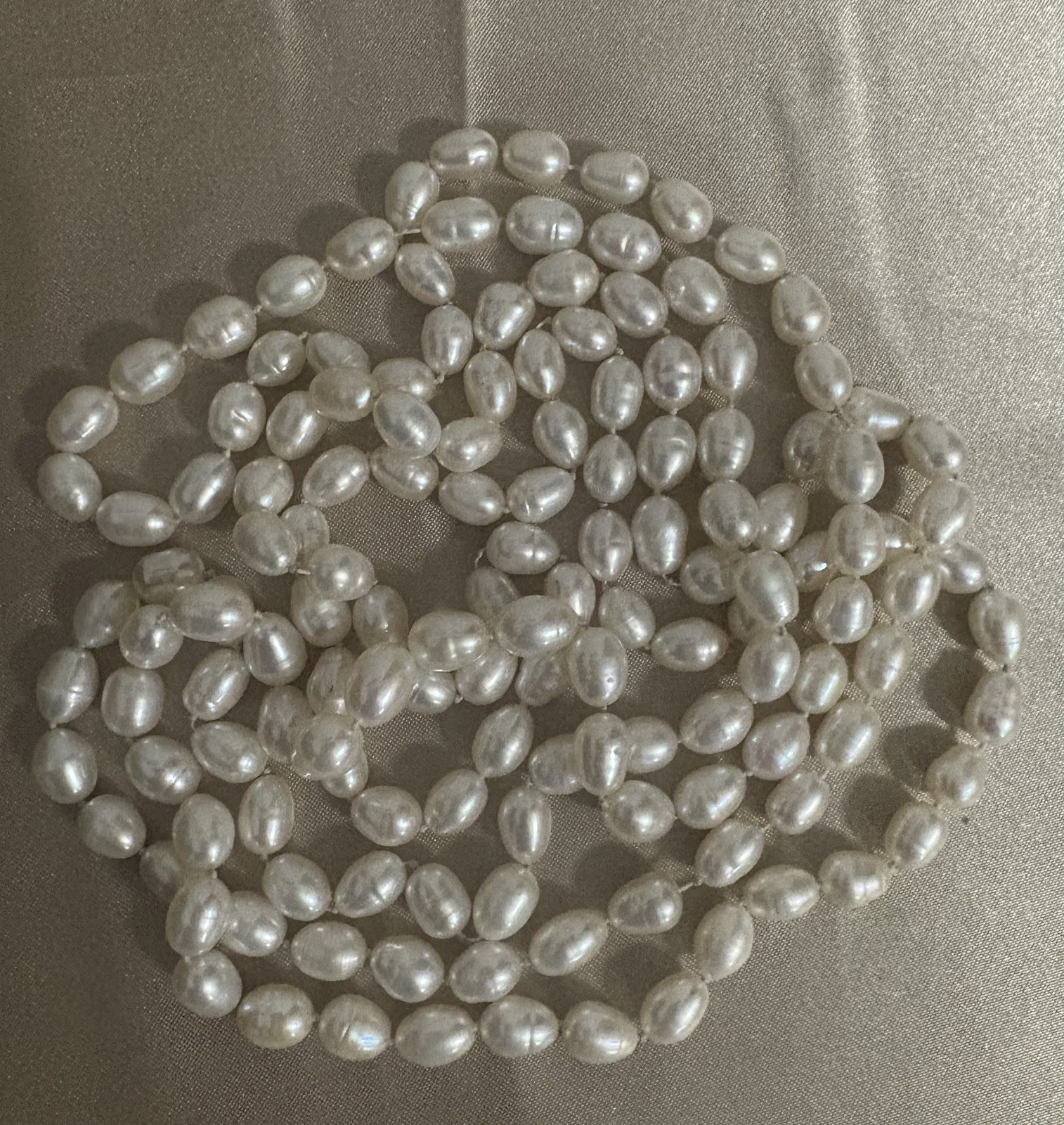 Vintage 27″ Hand-Knotted Genuine Freshwater Baroque Pearl Necklace Endless Rope