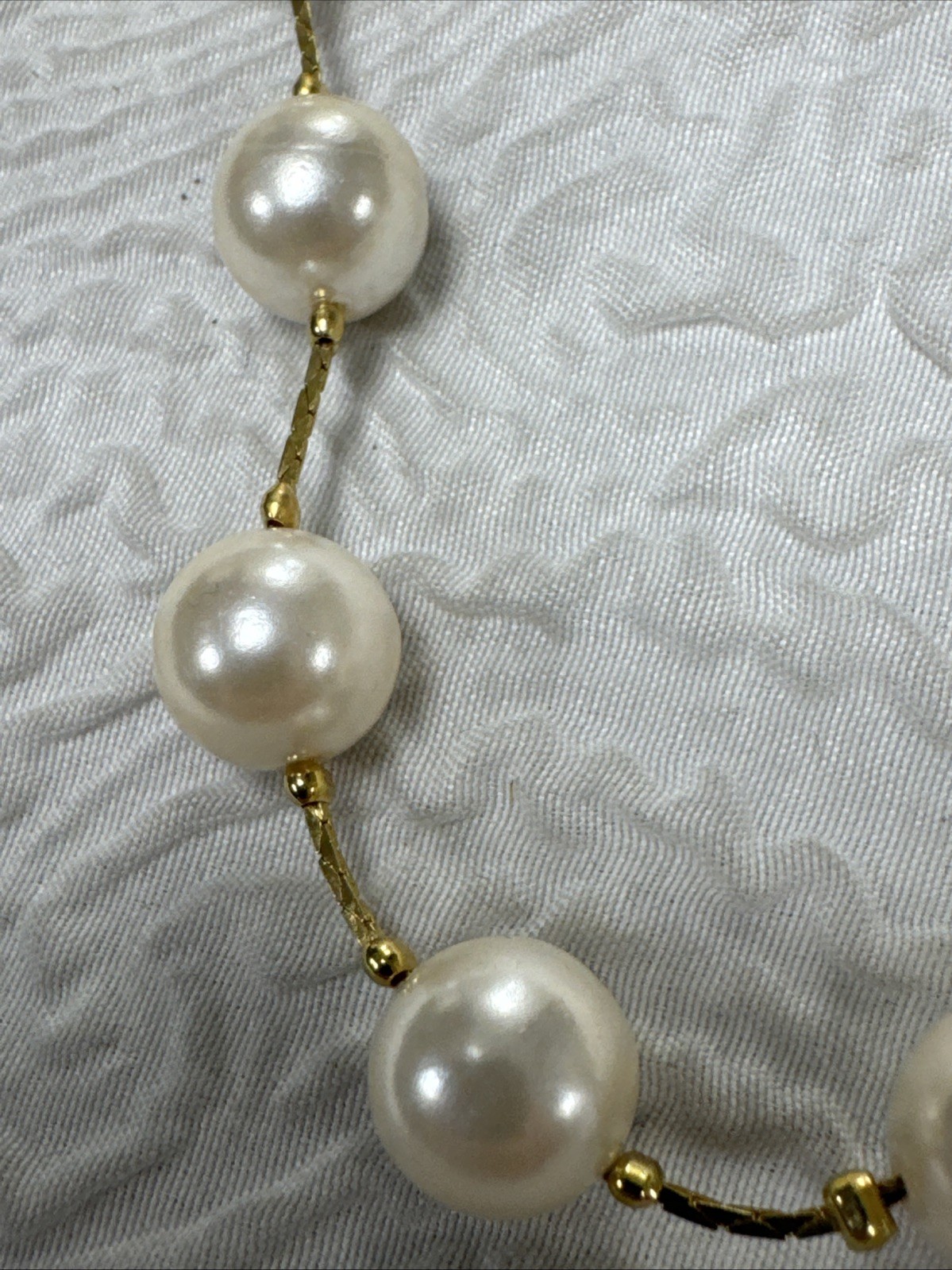 Vintage Faux Pearl Station 17.5” Gold Tone Necklace 19.98 Grams & 10 mm