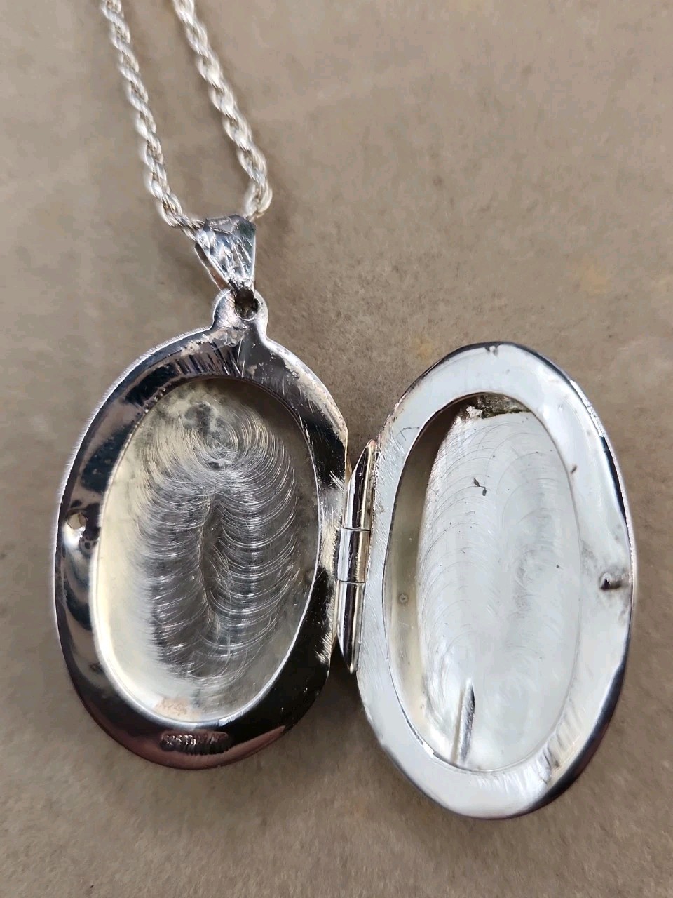 Vintage 925 Sterling Silver Engraved Locket Pendant/Necklace-24″ Chain- ITALY
