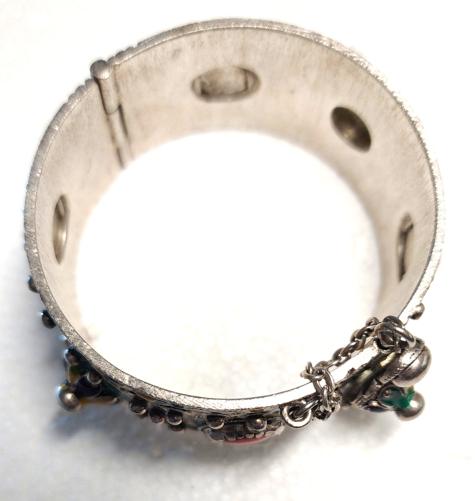 VINTAGE ENAMEL BERBER CUFF TRIBAL BANGLE BRACELET 2 5/8″ WIDTH X 1 3/8 DEEP