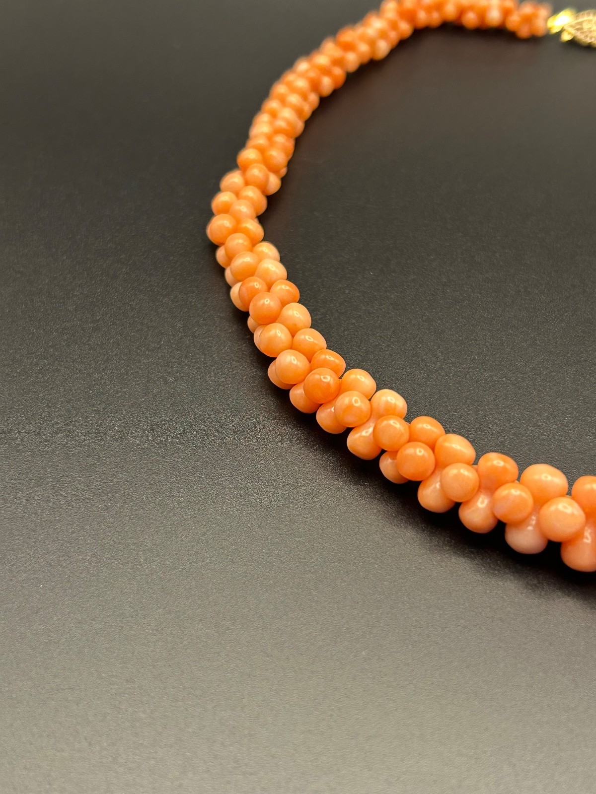 Vintage Heavy Chunky Orange Coral Bead Necklace 16” 10K Gold Clasp 41g Estate
