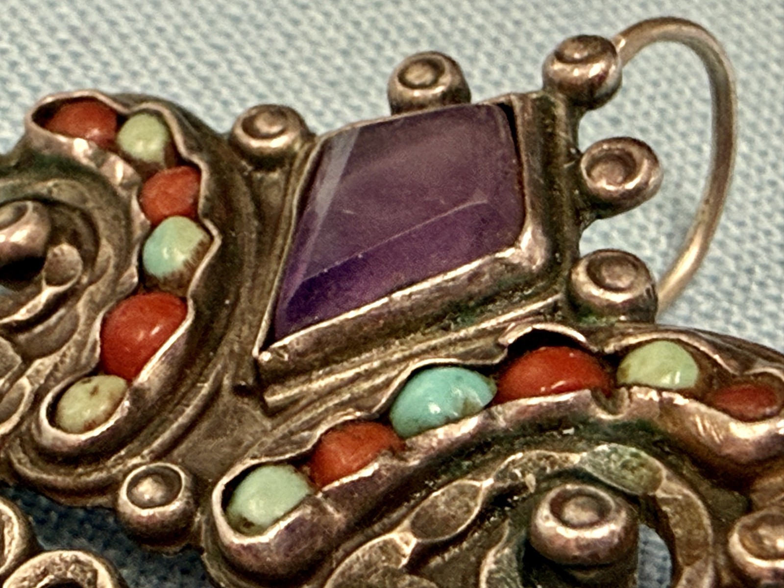 VTG ORNATE CORAL AMETHYST? SINGLE LG EARG TO BECOME GRAND PENDANT almost 2″ LONG