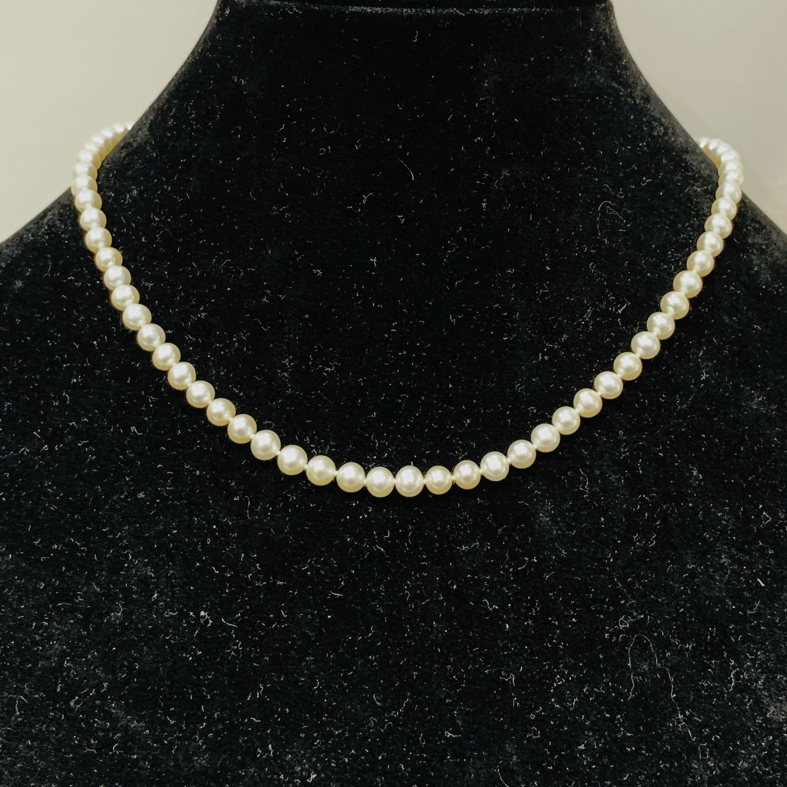 Cultured Pearl Necklace Strand Off-White 5mm 925 Sterling Silver Honora Knot 18″