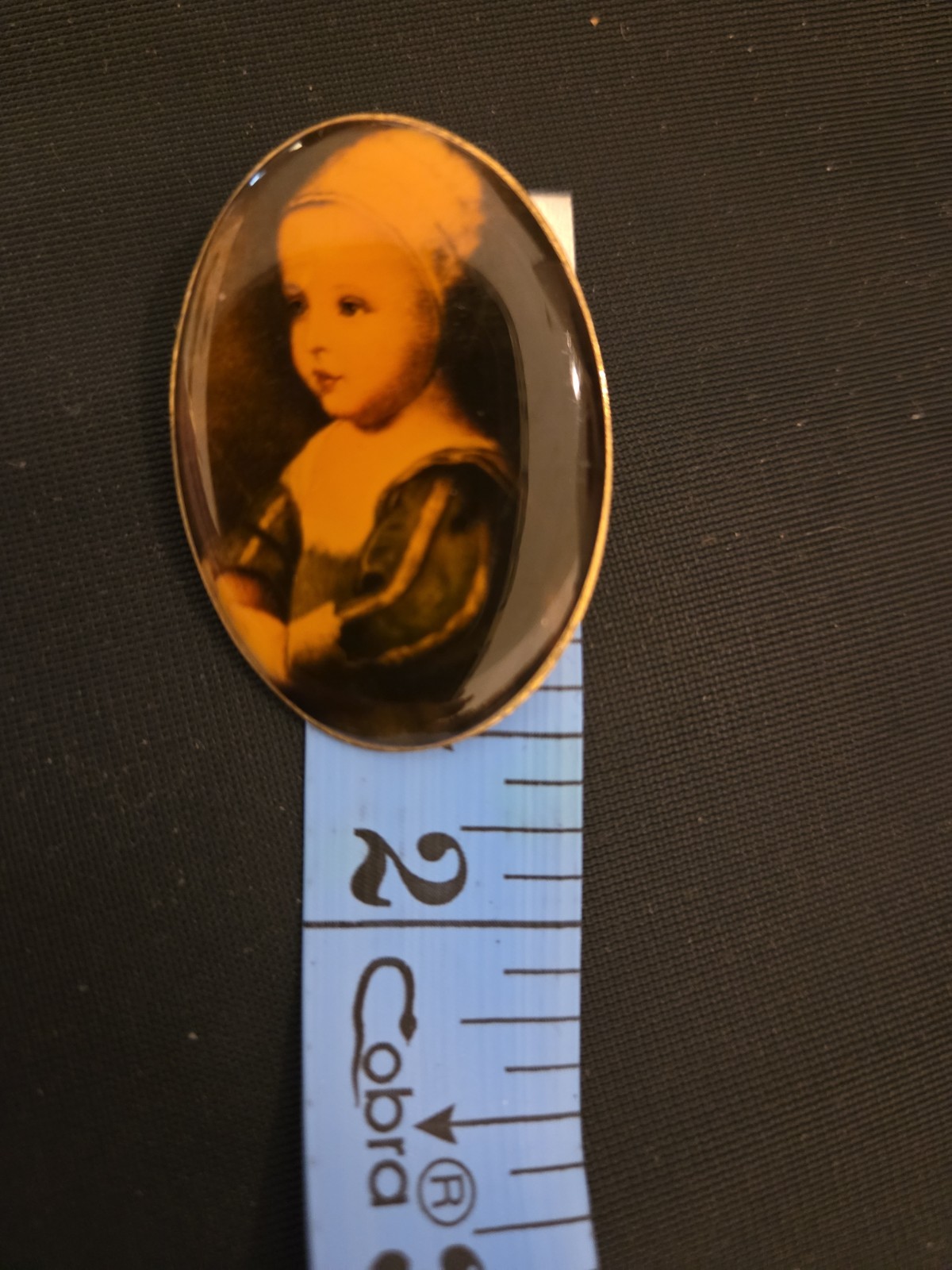 Victorian Edwardian Revival Portrait of a Child Art Oval Pin Brooch USA 1 1/2″