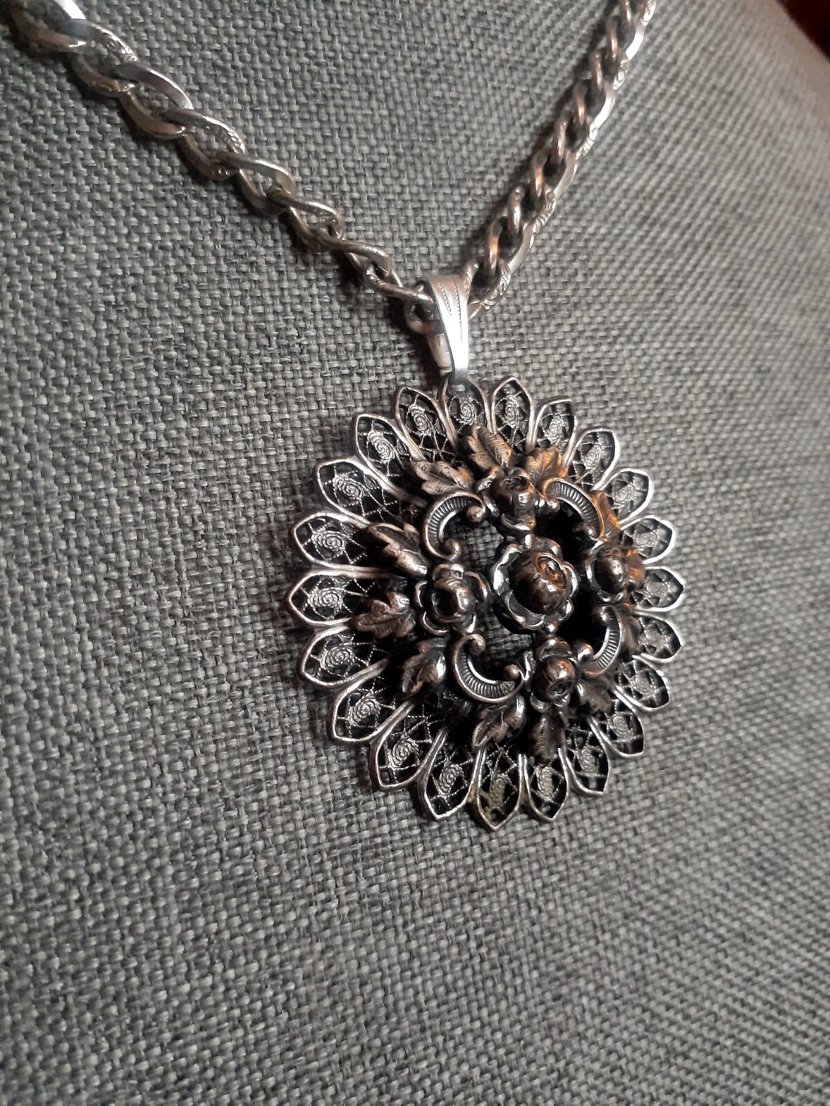 Vintage Filigree Flower 3D Pendant Lightweight Necklace W/button Clasp