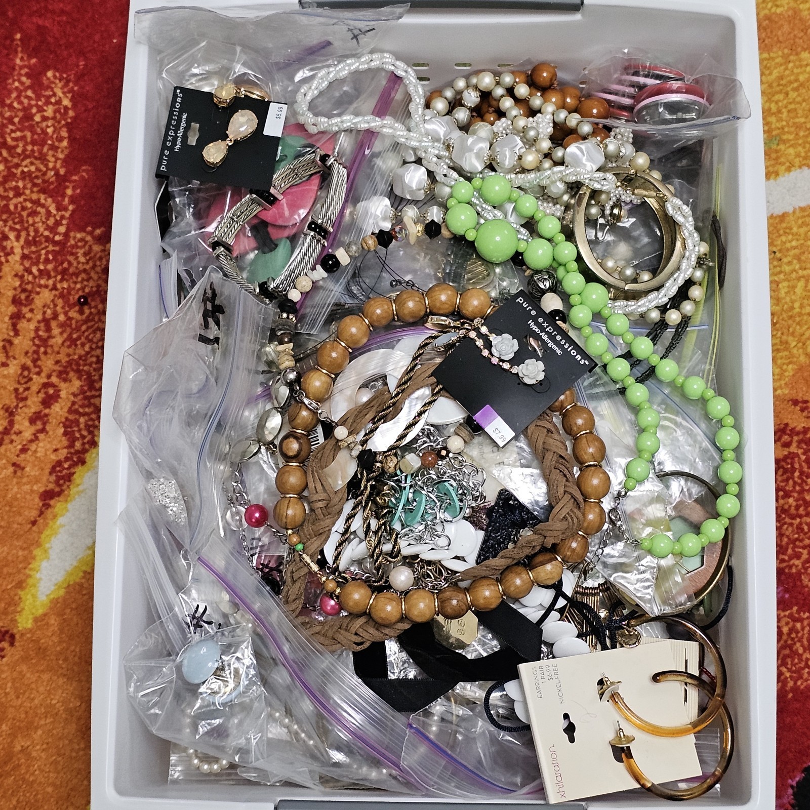 1 Pound VTG To Modern FASHION JEWELRY Lot Wearable Reuse Resell See Description