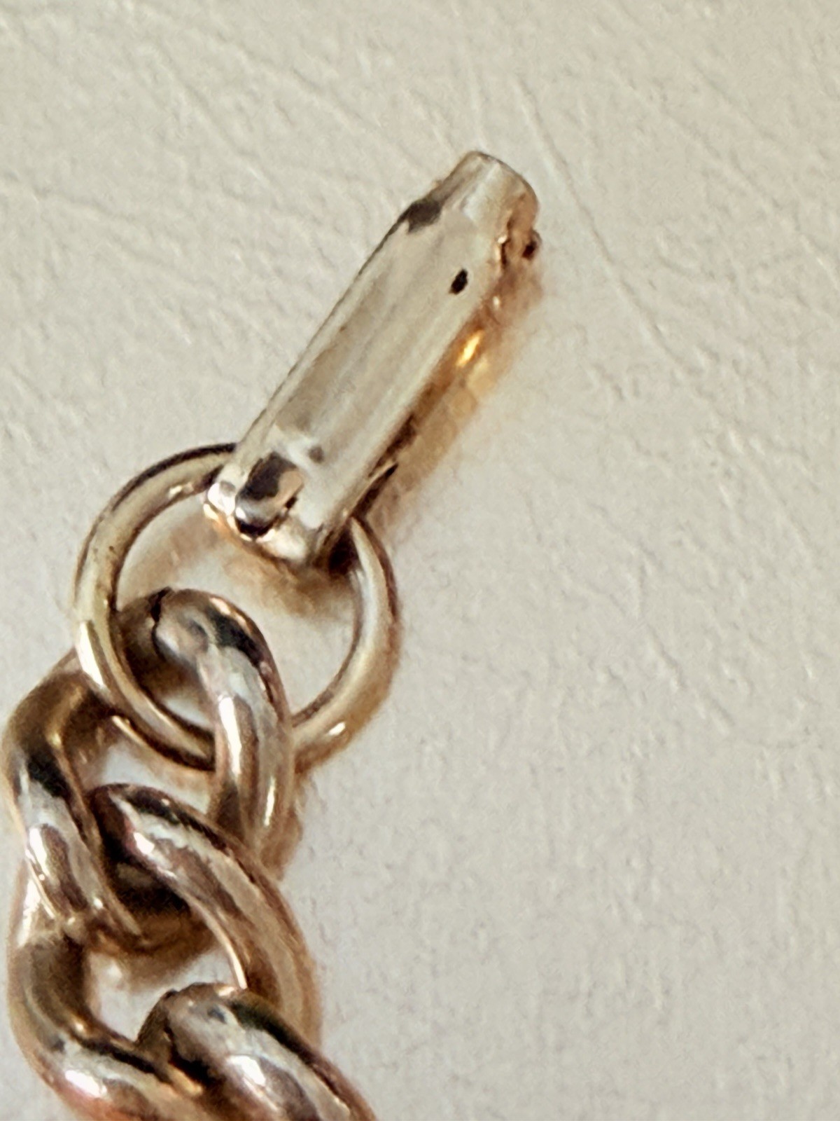 Fun Vintage Gold Tone World Travel Charm Cable Bracelet 7″