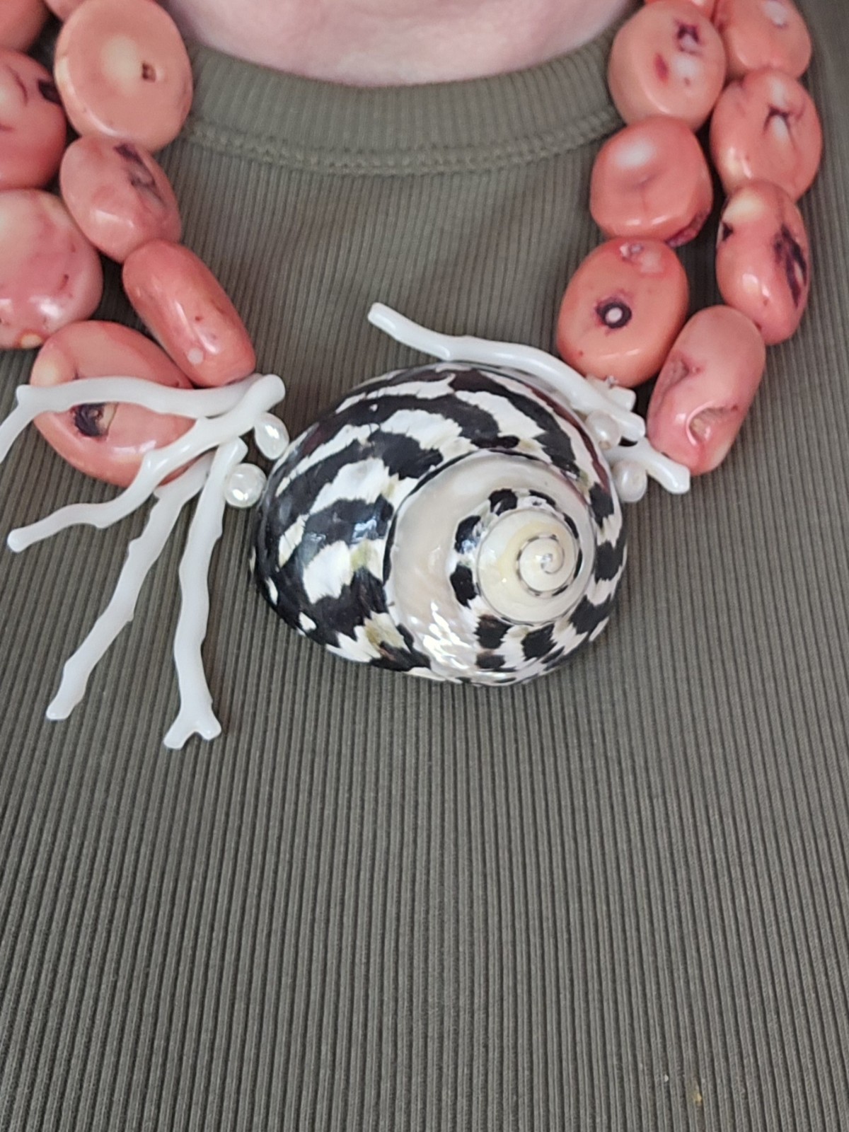 Vtg Red Sea Bamboo Coral Graduated Double Strand Necklace White Coral Accent