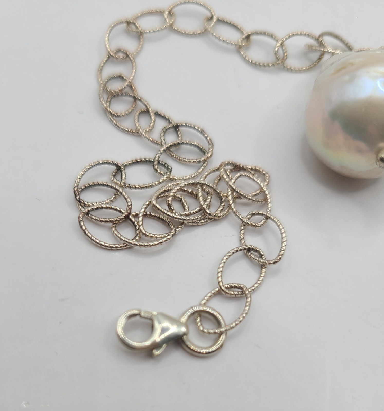 Vtg 925 Sterling Silver White Baroque Pearl Charm Station 24″ Necklace Unsigned