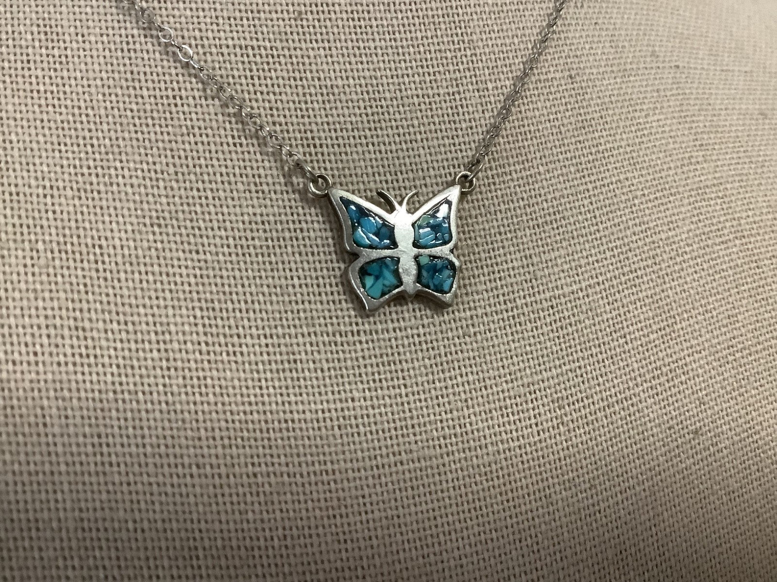 Vintage 80’s sterling silver 925 turquoise chip inlay butterfly pendant necklace