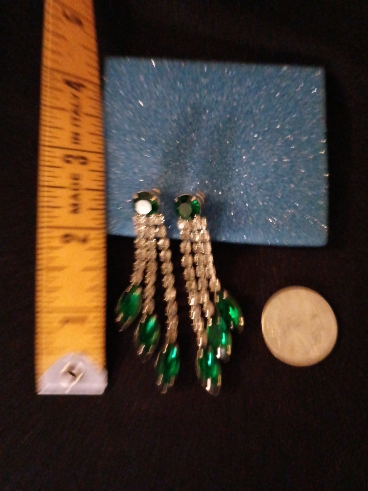 Vintage Emerald Green And Crystal Toned Drop Dangle Stud Earrings! Beautiful!!!