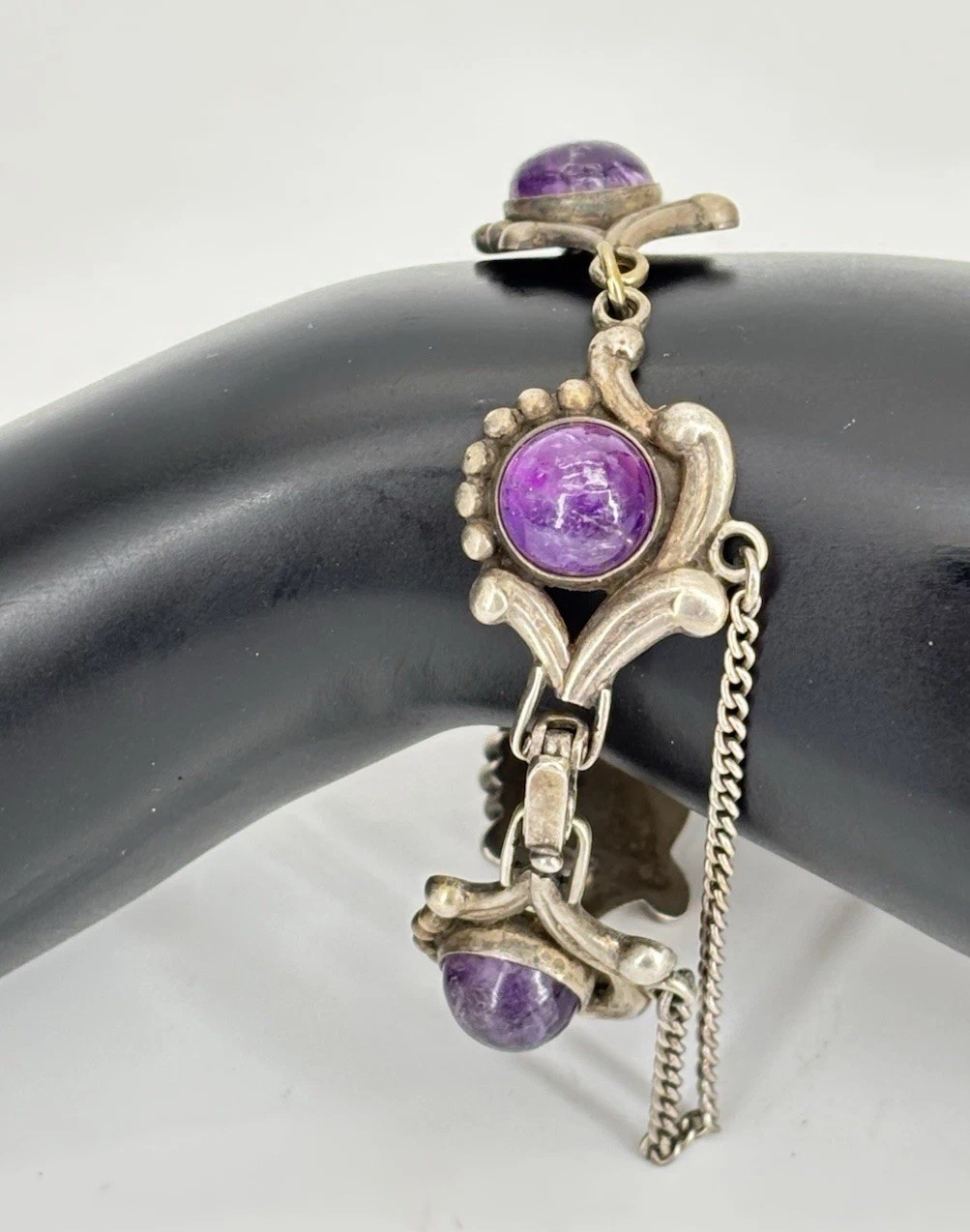 VTG LOS CASTILLO Taxco Sterling Silver Amethyst Floral Scrollwork Panel Bracelet