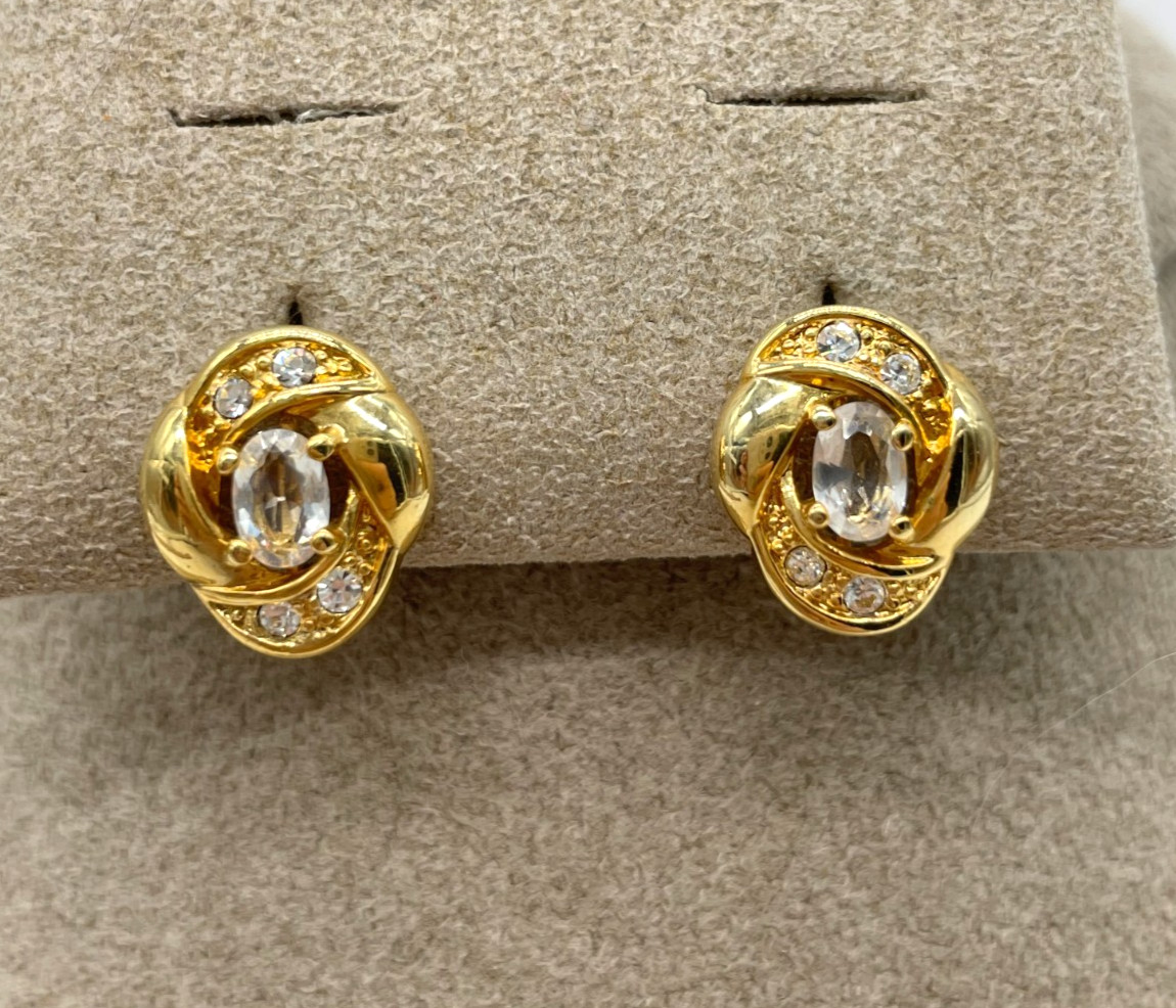 Gold Plated Herringbone chain with Rhinestone wave design pierced earrings set
