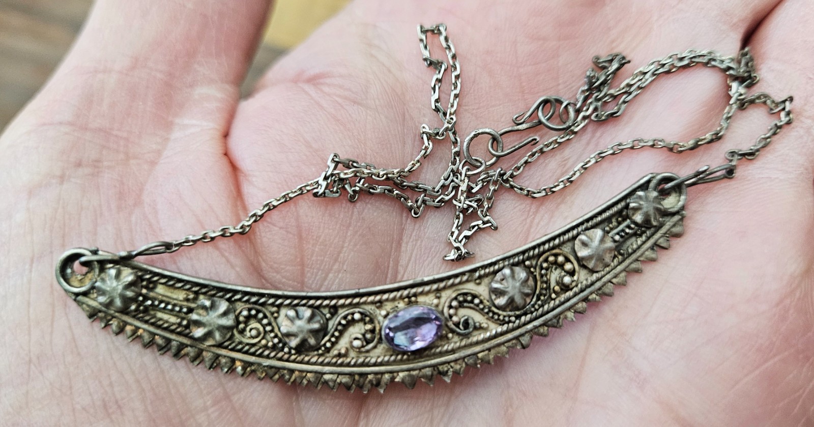 Vintage 925 Sterling Silver Amethyst Embellishments Crescent Necklace 16.5 in
