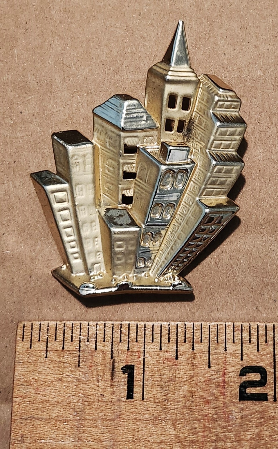 Brooch Jewelry Pin City Skyline Skyscraper Buildings Goldtone