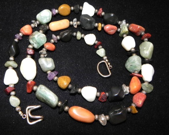 Vintage Natural Polished Agate Quartz Amethyst Stone Bead 30.5″ Necklace Boho