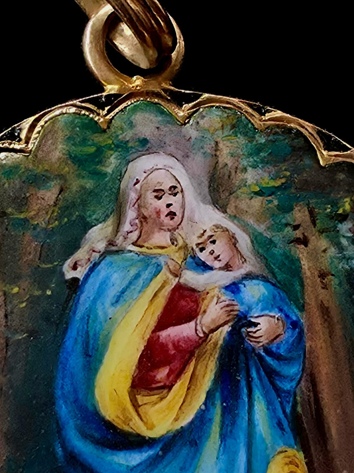 Fine Antique European Art Nouveau 18K Gold Enamel Madonna Medal Pendant Ca 1900