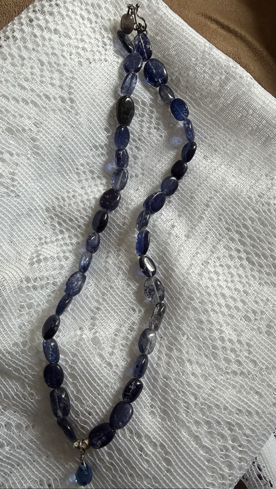 Vintage 925 Sterling Polished Iolite Stone Necklace in Various Shades Of Blue