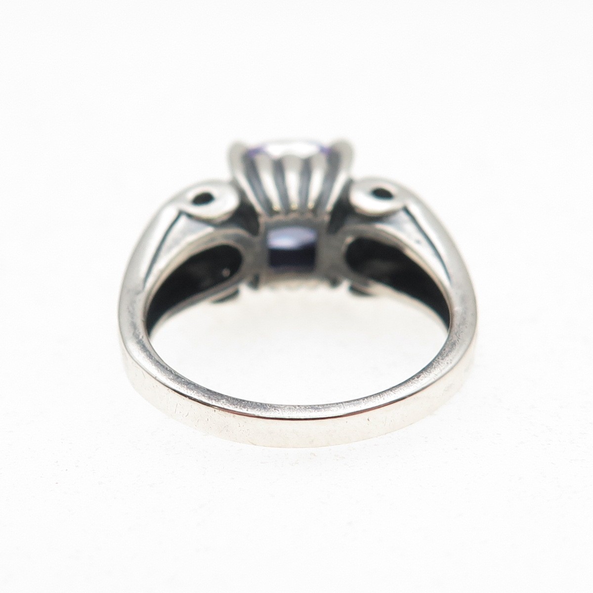 925 Sterling Silver Vintage Cushion-Cut Lavender C Z Oxidized Ring Size 6.25