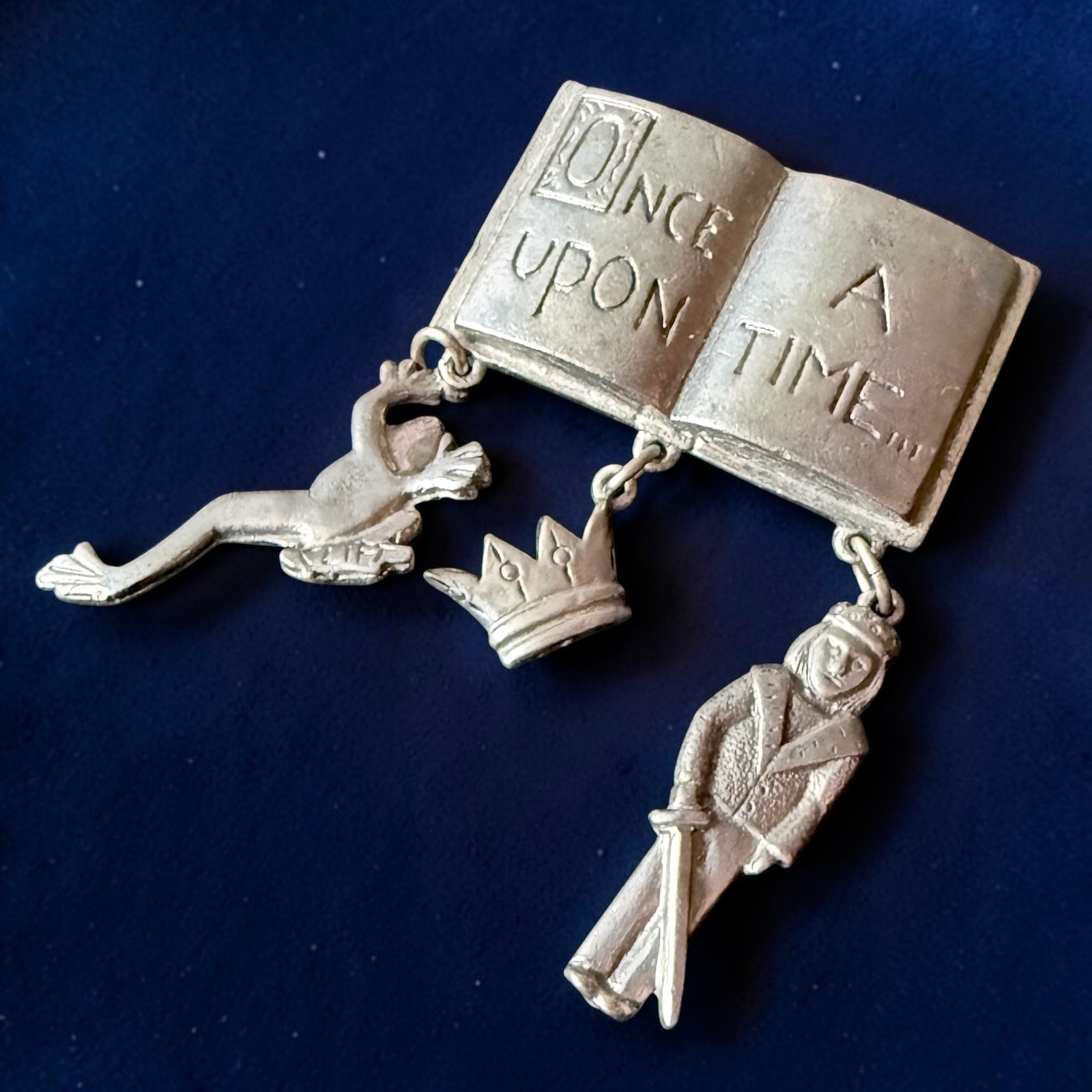 Storytelling Brooch Jim Clift Pewter Once Upon A Time Frog Prince Fairytale Pin
