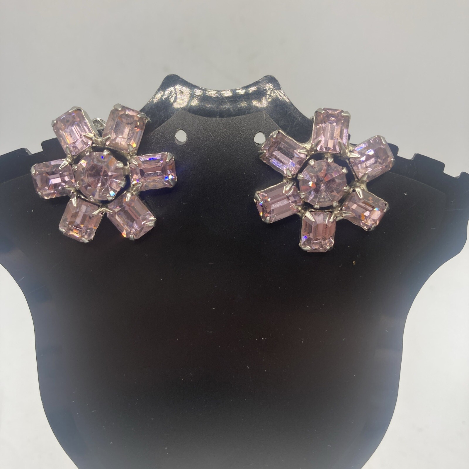 Vintage WEISS Emerald Cut Rare Pink Rhinestone Clip On Earrings 7 Stones, Signed