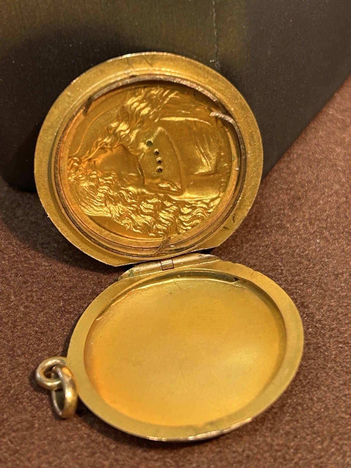 Vintage Art Nouveau Gold Filled Lady Portrait Round Locket Pendant