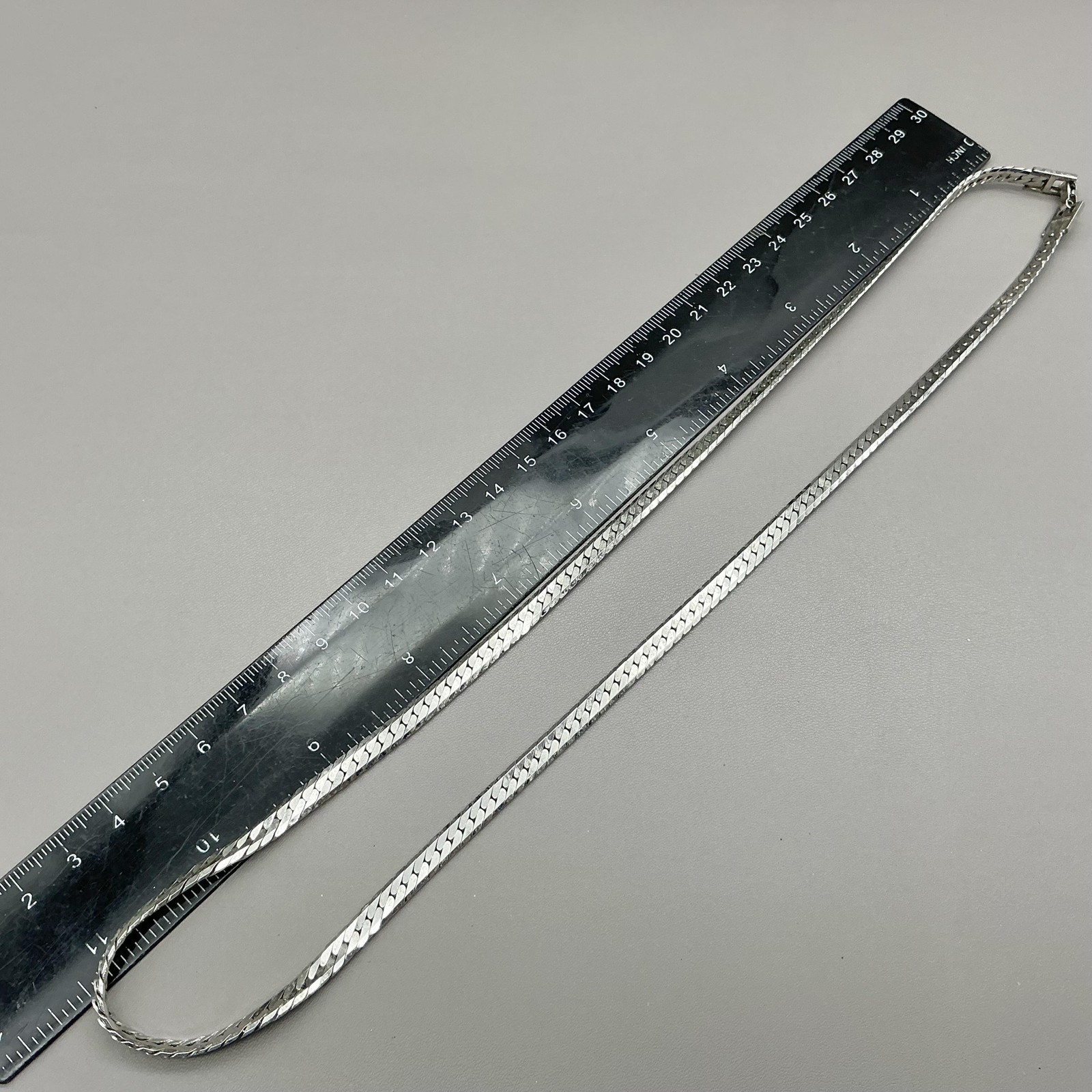 Vintage Napier Necklace Silver Tone Flat Herringbone Chain Womens 22″ Signed