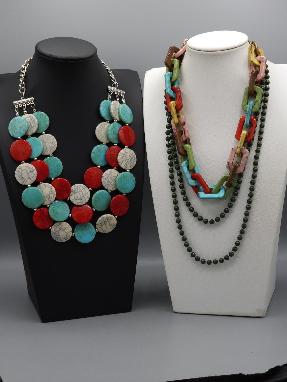 3 Necklace 1980 Career Jewelry Bundle Multicolor 19″ 23″ 48″ Green Red Turquoise
