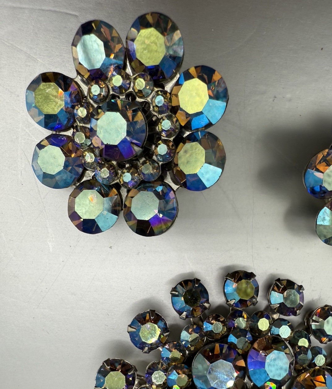 Vintage Aurora Borealis Earrings and Brooch Matching Set Costume Jewelry Blue
