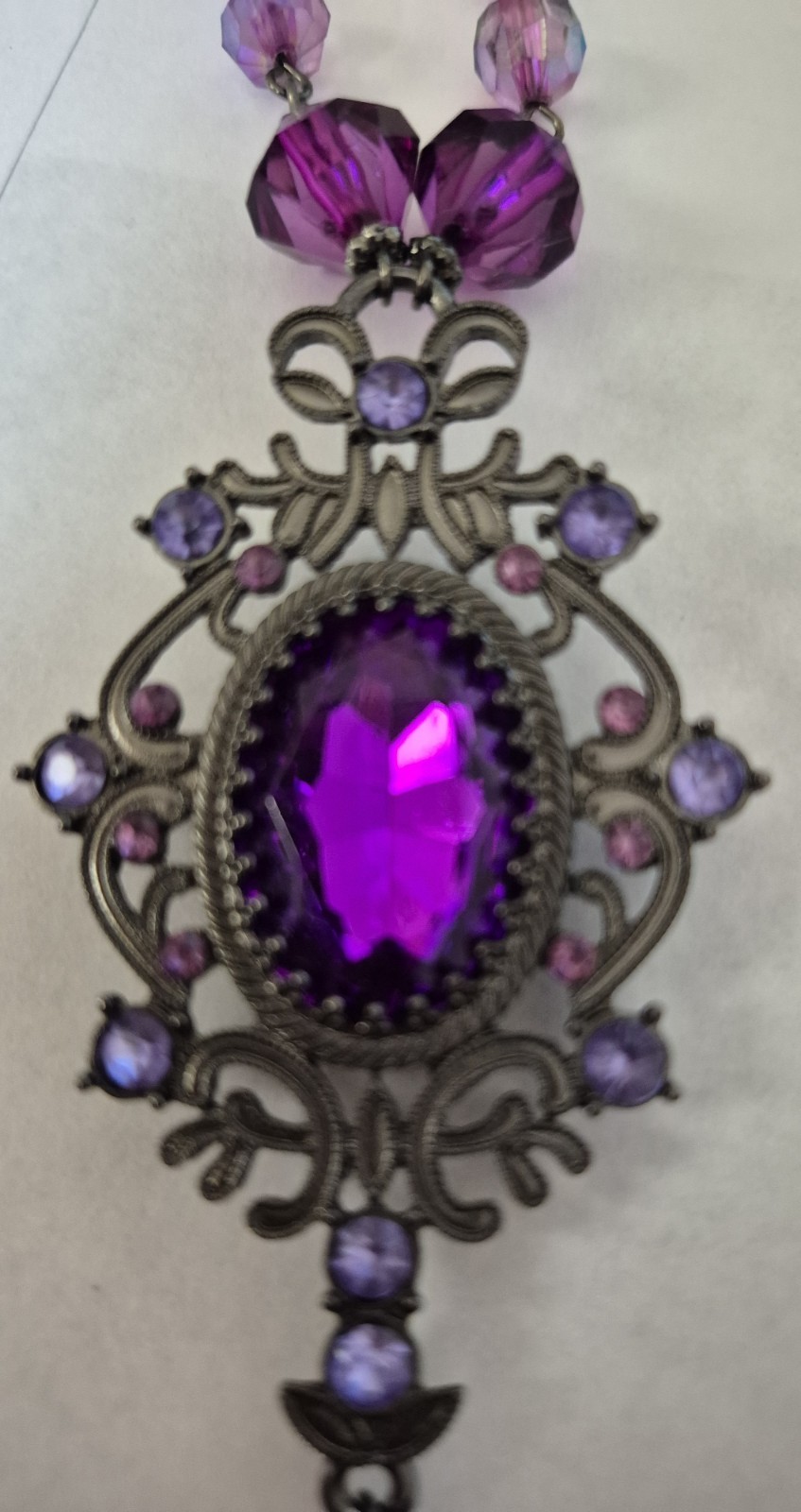 VTG Filigree Dangle Pendant Beaded Chain Purple Necklace 19″