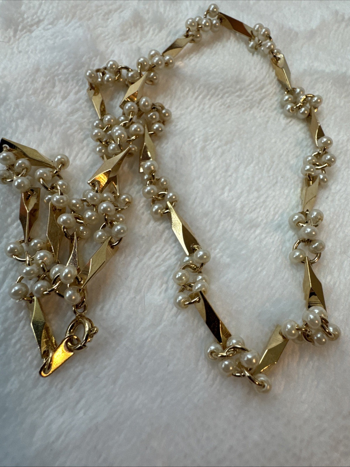 STUNNING!! unique wire bar link chain Vintage Necklace Modernist Gold coquette