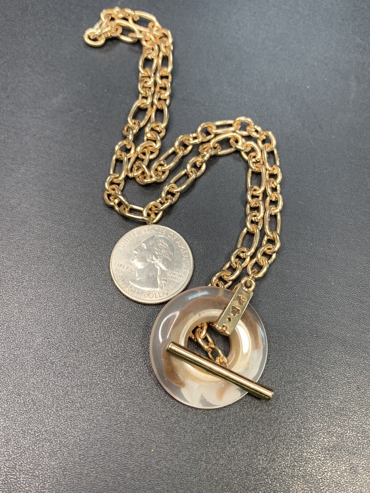 Ladies Necklace Toggle Clasp Front Closure tan brown swirl pendant gold tone 16”
