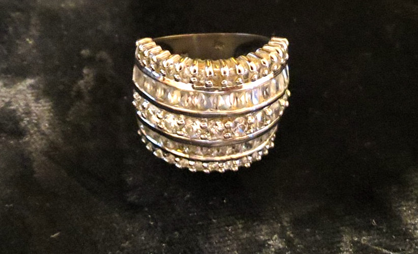 VINTAGE WOMENS W/ STONES 925 STERLING SILVER RP RING SIZE 7 & TOP 18MM WIDE