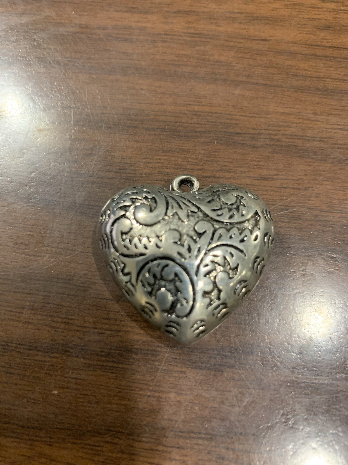 Vintage Elegant Etched Puff Silver Heart