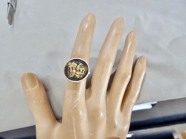 VINTAGE CUSTOM STERLING SILVER 925 GOLD TONE DOUBLE FACE COIN RING SIZE 4.25